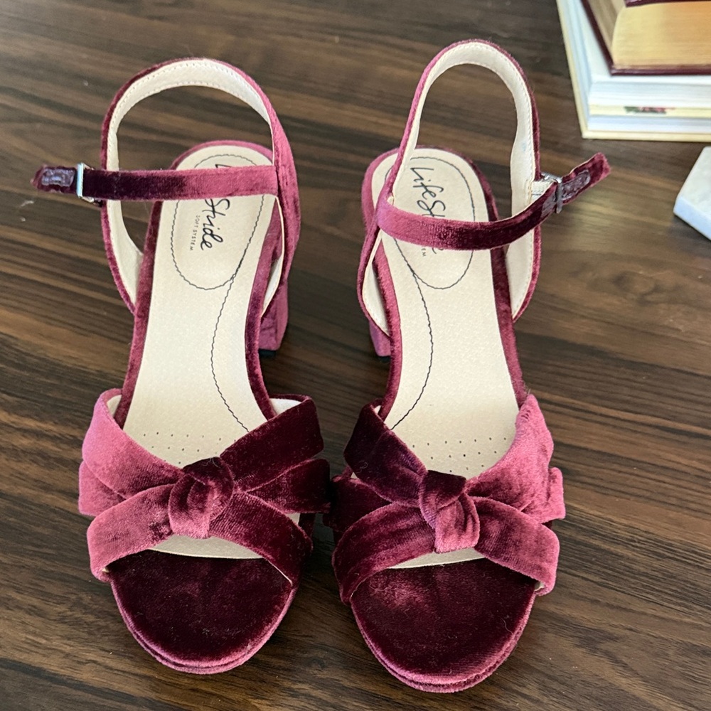Life Stride Women's Velvet Knot Block Heel Sandals - Wine - Picture 2 of 3